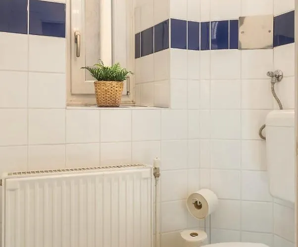 Close To Augarten, 5 Min Walk To U4 Friedensbruecke Viena
